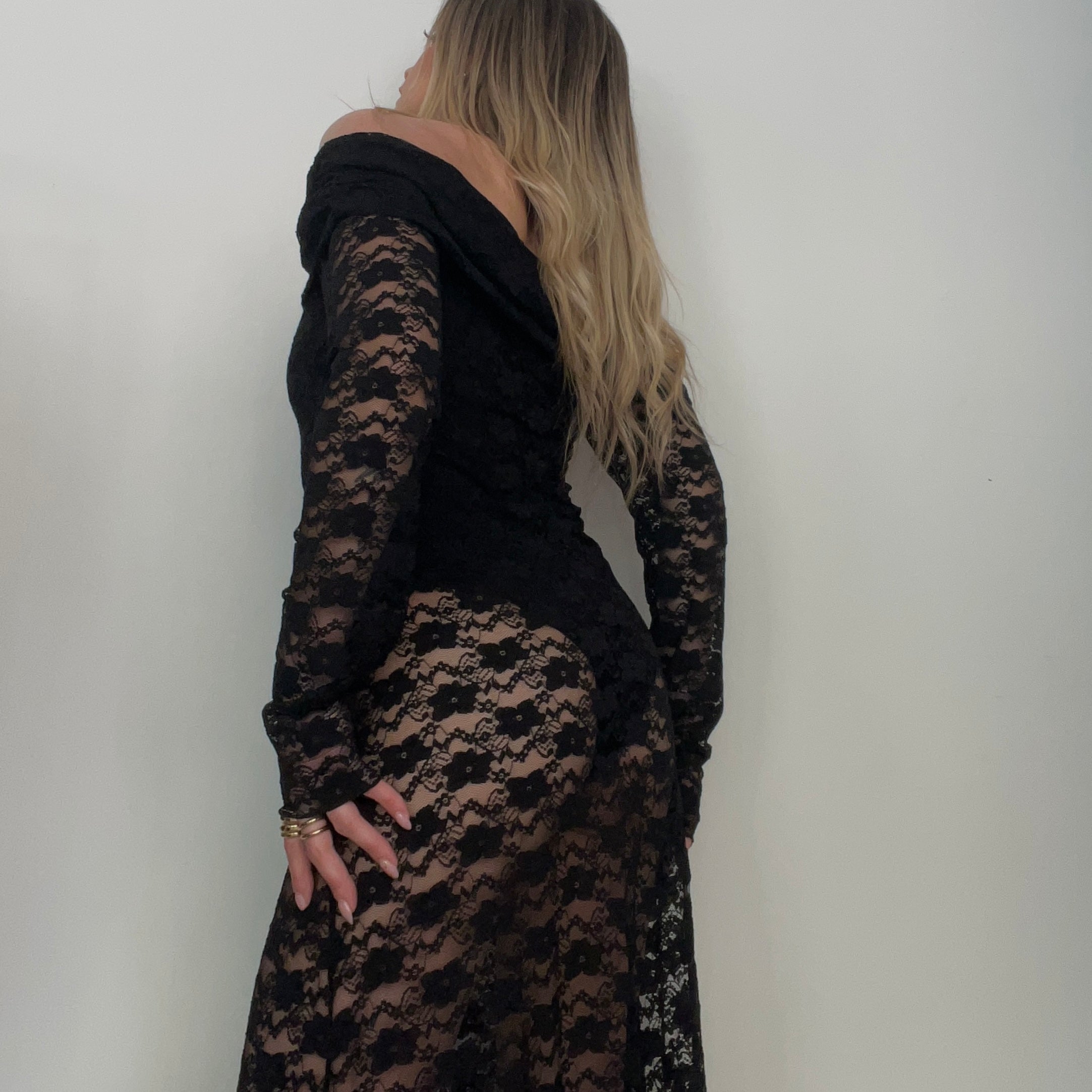 VESTIDO PREMIUM NEGRO LUM